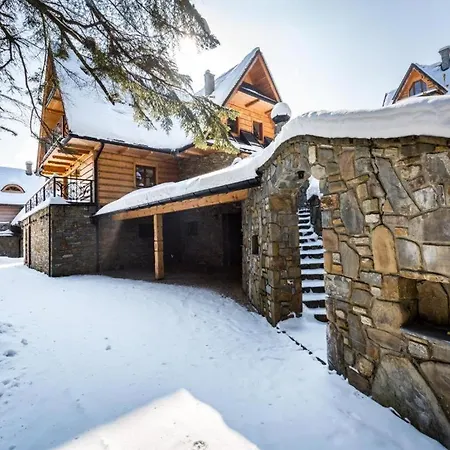 Sywarne Lux * Косцелиско